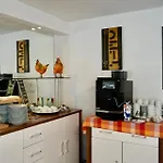 فندق Burghotel لاروش