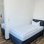 Burghotel لاروش