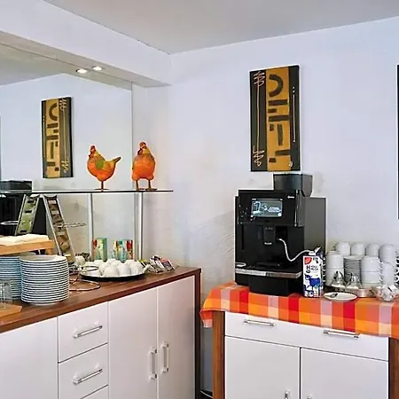 Burghotel Hotel 3*